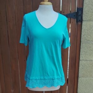 Chico's Teal V-Neck Short Sleeve Top with Crochet Hem